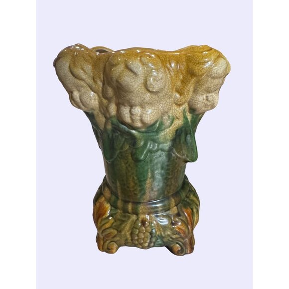 Vintage Majolica Style Glazed Ceramic Vase Putti Cherubs Green & Yellow Floral - Picture 3 of 9